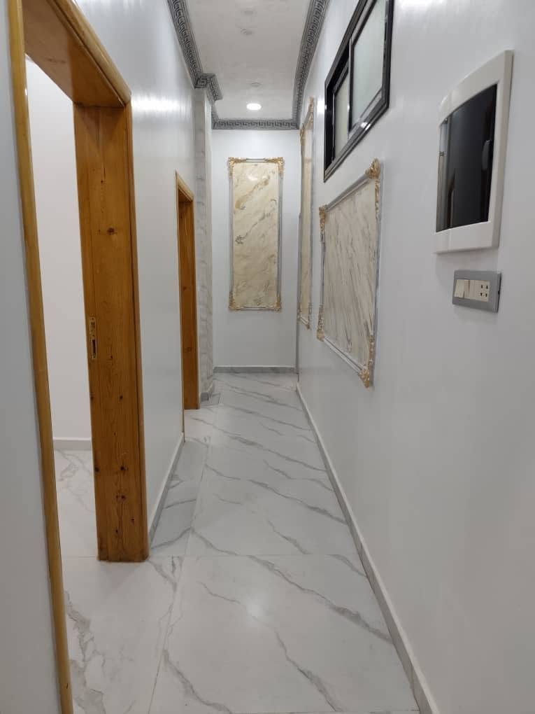 دمشق – ميدان شقة ارضي ساحة خلف بقالية الزورلي
