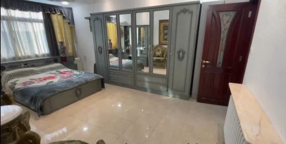 ريف دمشق – ضاحية قدسيا – للبيع شقة مع الفرش 3غرف نوم و صالون في