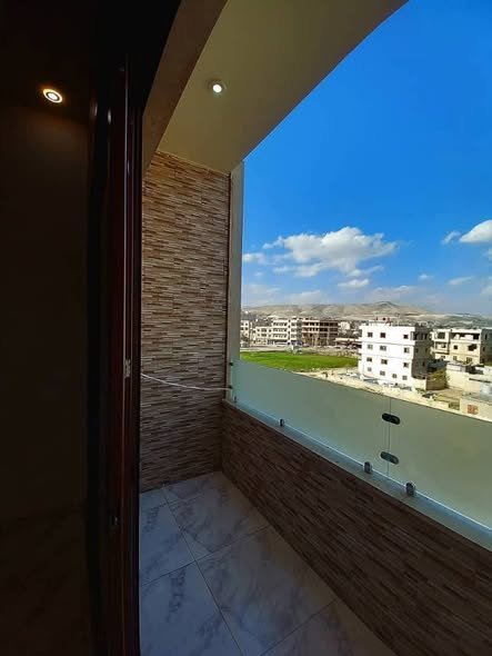 دمشق – ريف دمشق – معضمية الشام دوار العلم طريق داريا الكورنيش جانب مشفى النبيل ومخدم ( البلدية والمدارس و السرافبس)